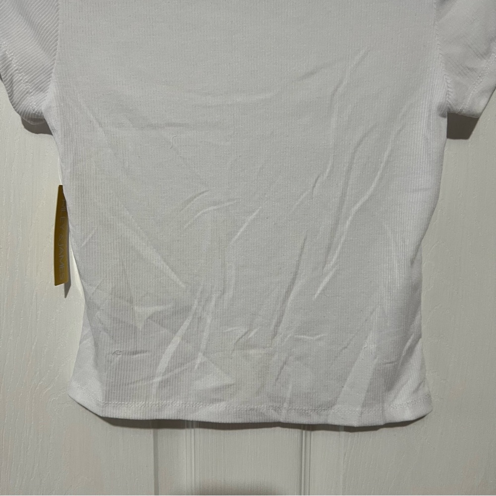 ๐ *NEW* Riley & James -โ Basic White Tee - Picture 8 of 8